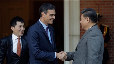 China’s Xi seeks to strengthen ties with Spain