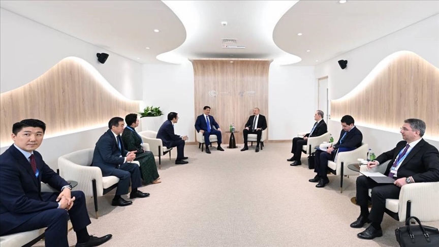 Президенты Азербайджана и Монголии обсудили двусторонние отношения