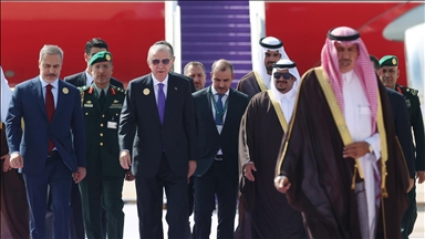 الرئيس أردوغان يصل السعودية للمشاركة في القمة الاستثنائية