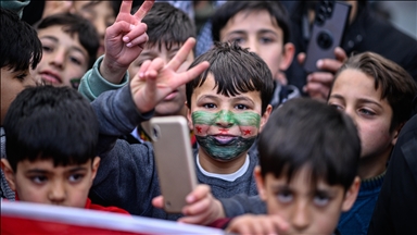 Syrians born in Türkiye to refugee parents visit homeland for first time