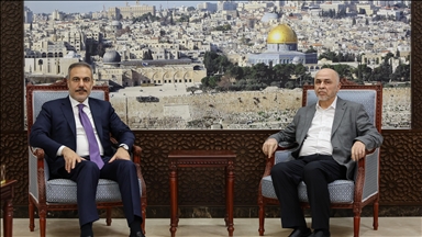 Turkish foreign minister meets with head of Hamas Shura council, other members