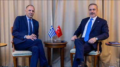 Turkish, Greek foreign ministers meet in Doha