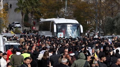 بعد أسر لسنوات.. المقدسيان حسام شاهين ونزار زيدان يعانقان الحرية 