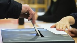 Almanya, 23 Şubat'ta yeni seçim yasası ve 53 Türk kökenli adayla seçime gidecek