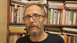 Yazar Murat Güzel, Sezai Karakoç'un şiirlerini anlattı