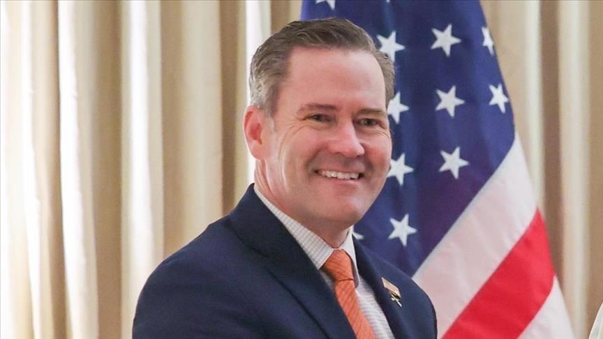 مسؤول أمريكي منتقدا زيلينسكي: نحتاج إلى زعيم ينهي الحرب