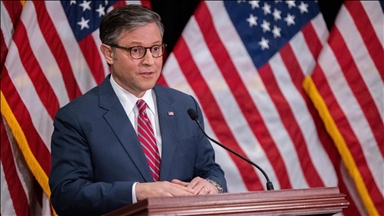 Mike Johnson : "Zelensky pourrait être contraint de démissionner"