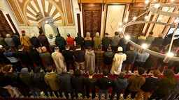 Granada Ulu Camii'nde neredeyse her cuma bir kişi Müslüman oluyor