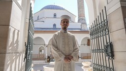 Saraybosna'nın Osmanlı mirası camisi Türk hafızın Kur'an sesiyle doluyor