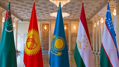 ​Президент Узбекистана обсудил укрепление сотрудничества с лидерами стран Центральной Азии 