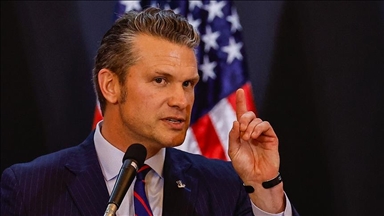 مفتش البنتاغون يحقق في استخدام الوزير هيغسيث لتطبيق "سيغنال"