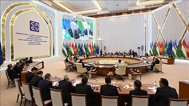 انطلاق القمة الأولى بين الاتحاد الأوروبي ودول آسيا الوسطى بأوزبكستان