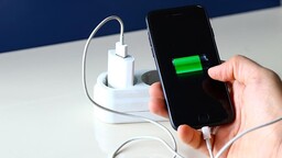 Akıllı telefon sektöründe teknolojik üstünlük ABD'de, üretim gücü Çin'de