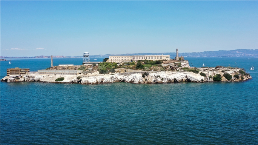 Trump directs agencies to reopen Alcatraz prison