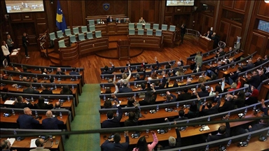 Повторно прекината конститутивната седница на косовскиот Парламент поради немање кворум