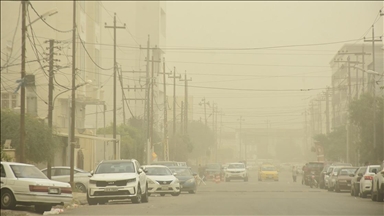 Kerkük'te yoğun kum fırtınası nedeniyle 94 kişi boğulma tehlikesi geçirdi