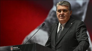 Beşiktaş Kulübü Başkanı Serdal Adalı'dan hisse alım çağrısı