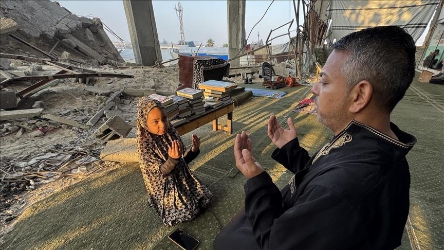 Тажен Бајрам во Газа - молк меѓу урнатините и гробовите на најблиските