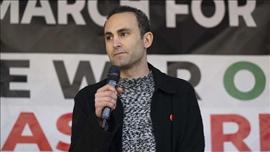 Актер из сериала «Корона» Халид Абдалла призвал Великобританию прекратить продажу оружия Израилю