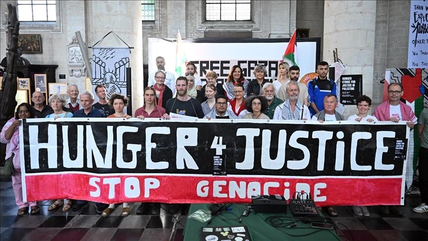 ناشطون في بلجيكا يضربون عن الطعام 5 أيام من أجل فلسطين