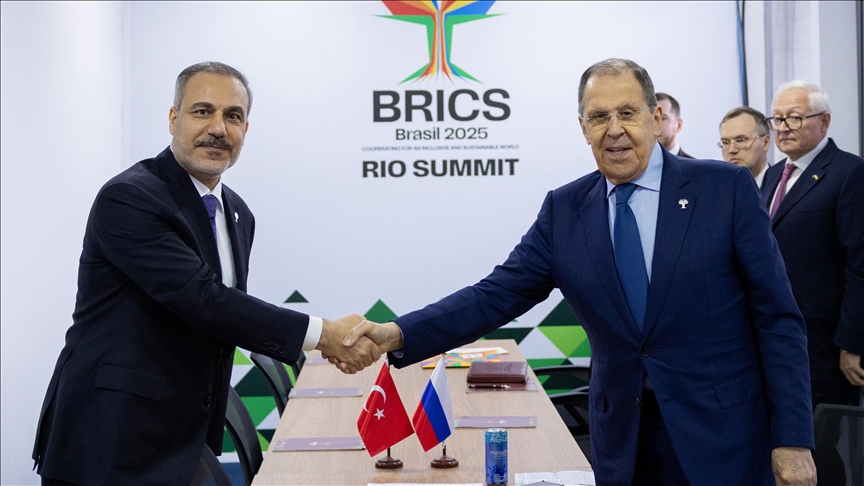 Fidan i Lavrov razgovarali o političkim i ekonomskim pitanjima na marginama samita BRICS-a
