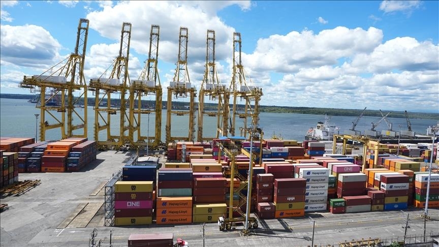 US commerce secretary says tariffs to take effect on Aug. 1