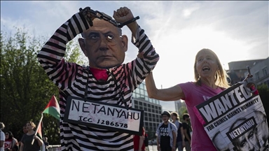 Ahead of Trump-Netanyahu talks, protesters demand permanent Gaza ceasefire