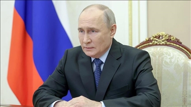 Путин подписал закон, разрешающий лицам без гражданства служить по контракту в армии России