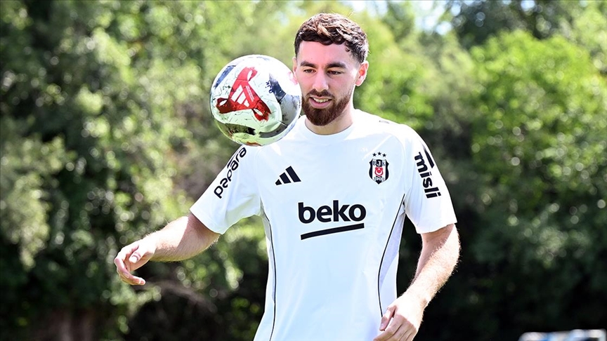 Orkun Kökçü, Beşiktaş formasıyla ilk idmanına çıktı