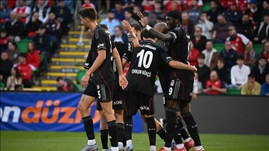 قدم.. تامي أبراهام يقود بشيكطاش للفوز على سانت باتريكس برباعية