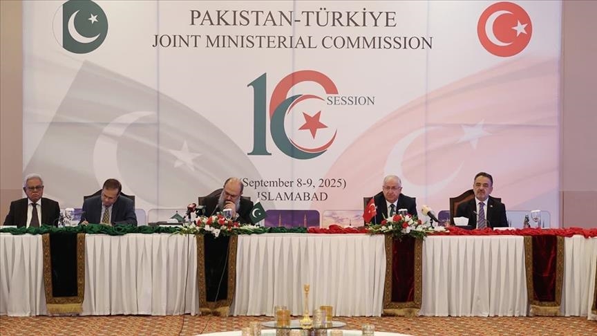 Глава Минобороны Турции подчеркнул рост торговли и стратегическое партнерство с Пакистаном