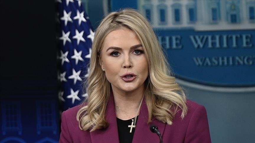 البيت الأبيض ينفي صحة توقيع ورسم منسوبين لترامب برسالة إلى إبستين