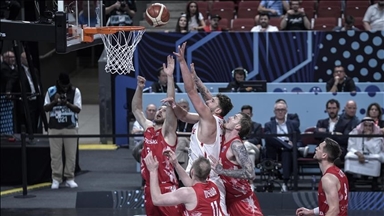 Турција ја победи Полска со 91:77 и се пласираше во полуфиналето на Евробаскет 2025