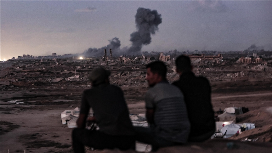 غارات إسرائيلية على غزة بعد دخول وقف إطلاق النار حيز التنفيذ
