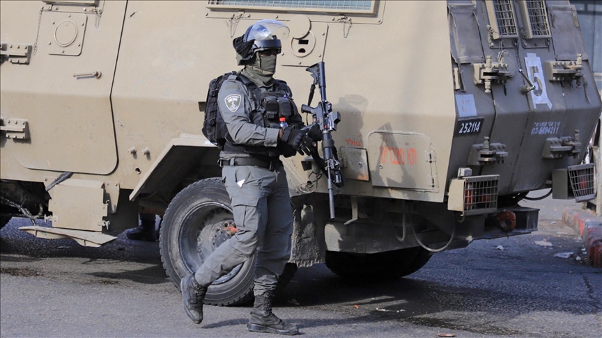 الجيش الإسرائيلي يقتل فلسطينيا ويصيب طفلا في جنين شمالي الضفة 