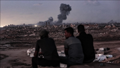 غارات إسرائيلية على غزة بعد دخول وقف إطلاق النار حيز التنفيذ