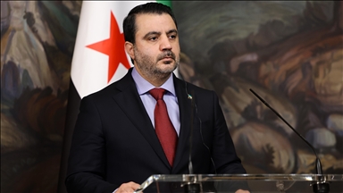 الشيباني يصل بيروت في أول زيارة لوزير بحكومة الشرع إلى لبنان 