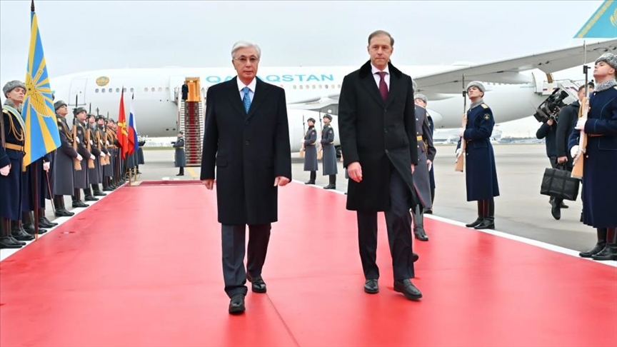 Глава Казахстана прибыл с государственным визитом в Москву 