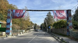 Trabzonluların mega kentteki başkenti İshaklı'da hayat bordo mavi akıyor