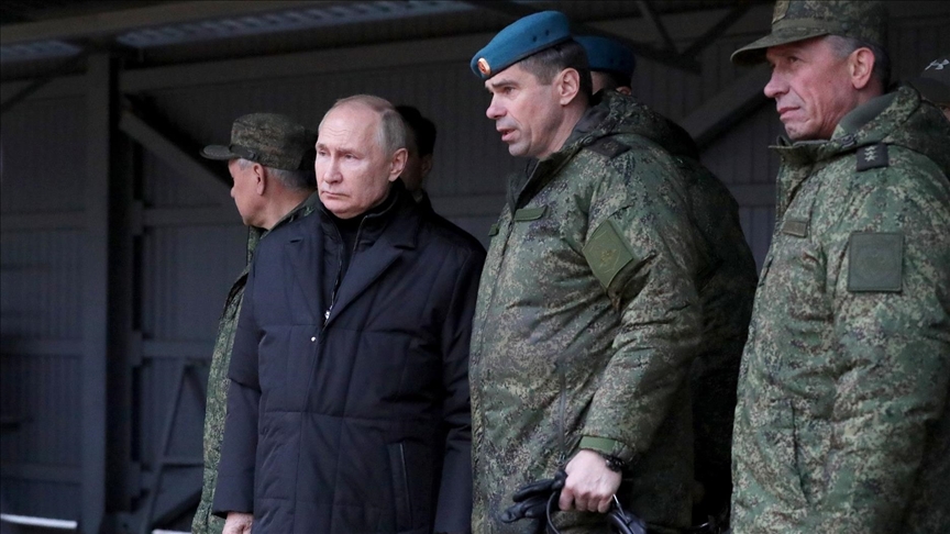Putin visits battle zone in Ukraine as Russian military chiefs claim 2 more  settlements captured