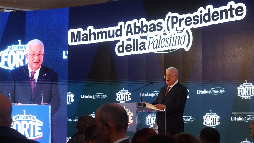 عباس يدعو إيطاليا إلى الاعتراف بدولة فلسطين دعما لحل الدولتين