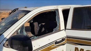 مصدر سوري: عصابات بالسويداء تقصف سيارة أمن في بلدة المزرعة 