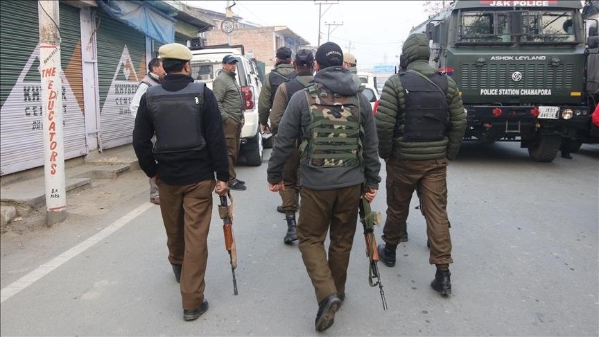 باكستان والهند تتبادلان قوائم السجناء والمنشآت النووية