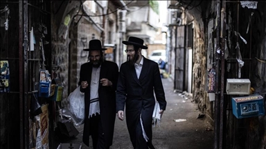 محكمة إسرائيلية تجمد تحويل أكثر من مليار شيكل للتعليم الحريدي