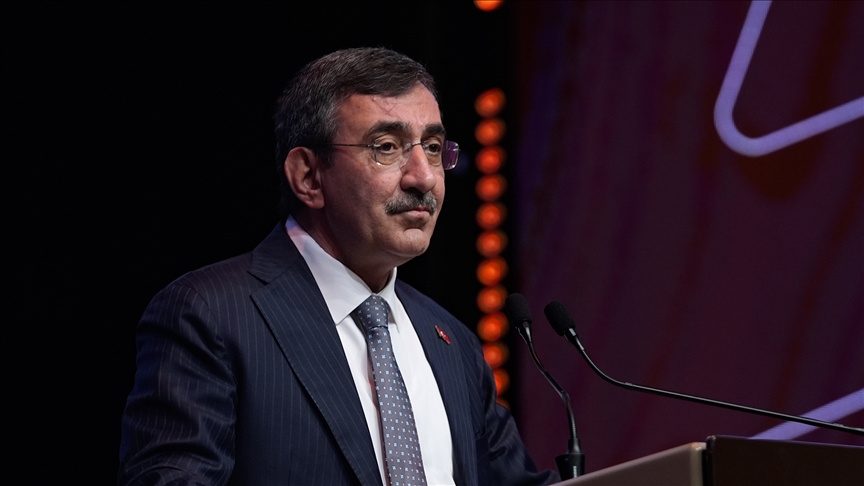 Cumhurbaşkanı Yardımcısı Yılmaz: Venezuela halkının yanında olmaya devam edeceğiz