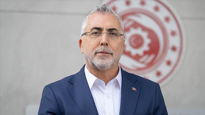 Bakan Işıkhan'dan en düşük emekli aylığının 20 bin liraya yükseltilmesiyle ilgili kanun teklifine ilişkin paylaşım