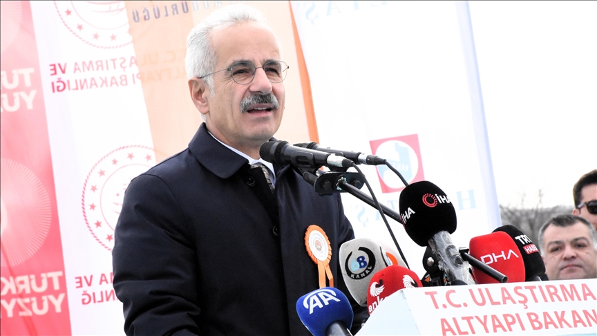 Bakan Uraloğlu: Aksaray-Ortaköy Çevre Yolu'nun açılmasıyla akaryakıttan 32 milyon lira tasarruf sağlanacak