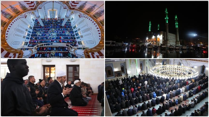 مساجد تركيا تحيي ليلة النصف من شعبان