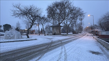 Bazı illerde kar etkili oluyor