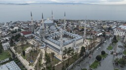Altı minareli ilk Osmanlı camisi